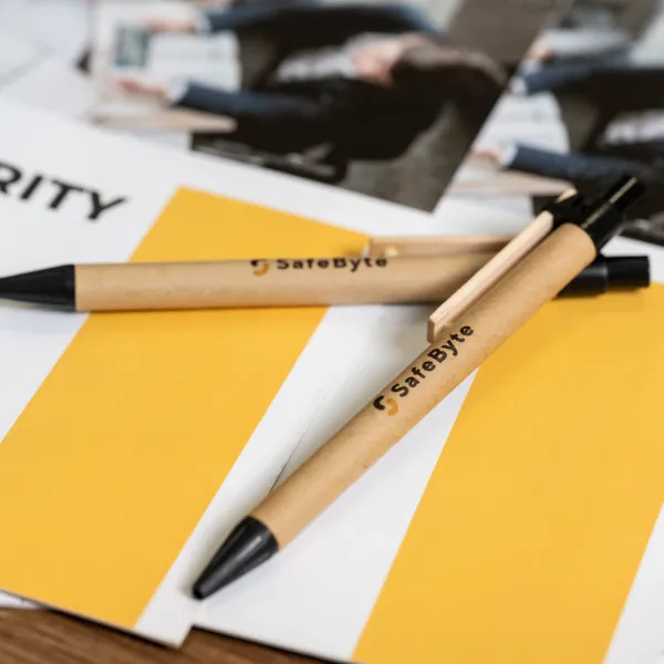 Safebyte cybersecurity audit brochure en pennen
